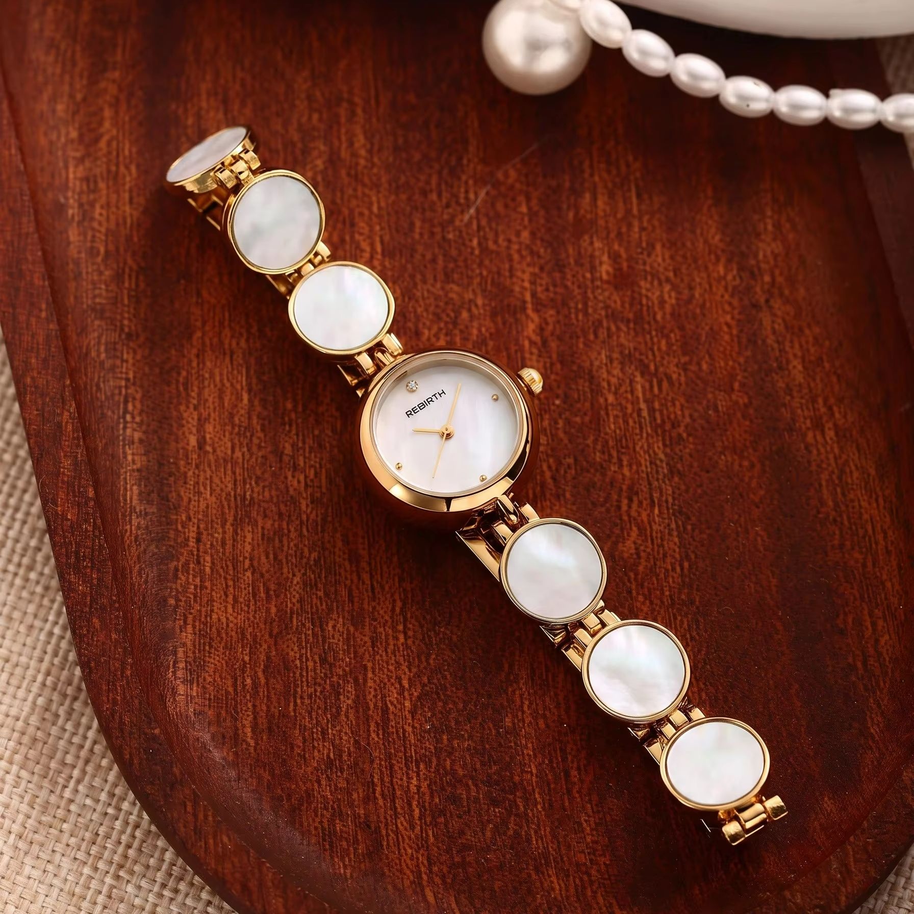 Luxury-style women's quartz wa - đánh giá và giá Jewelry Diamond Watches